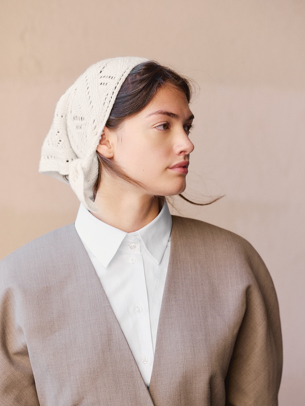 Chic Knit Headscarf With Crisp White Shirt