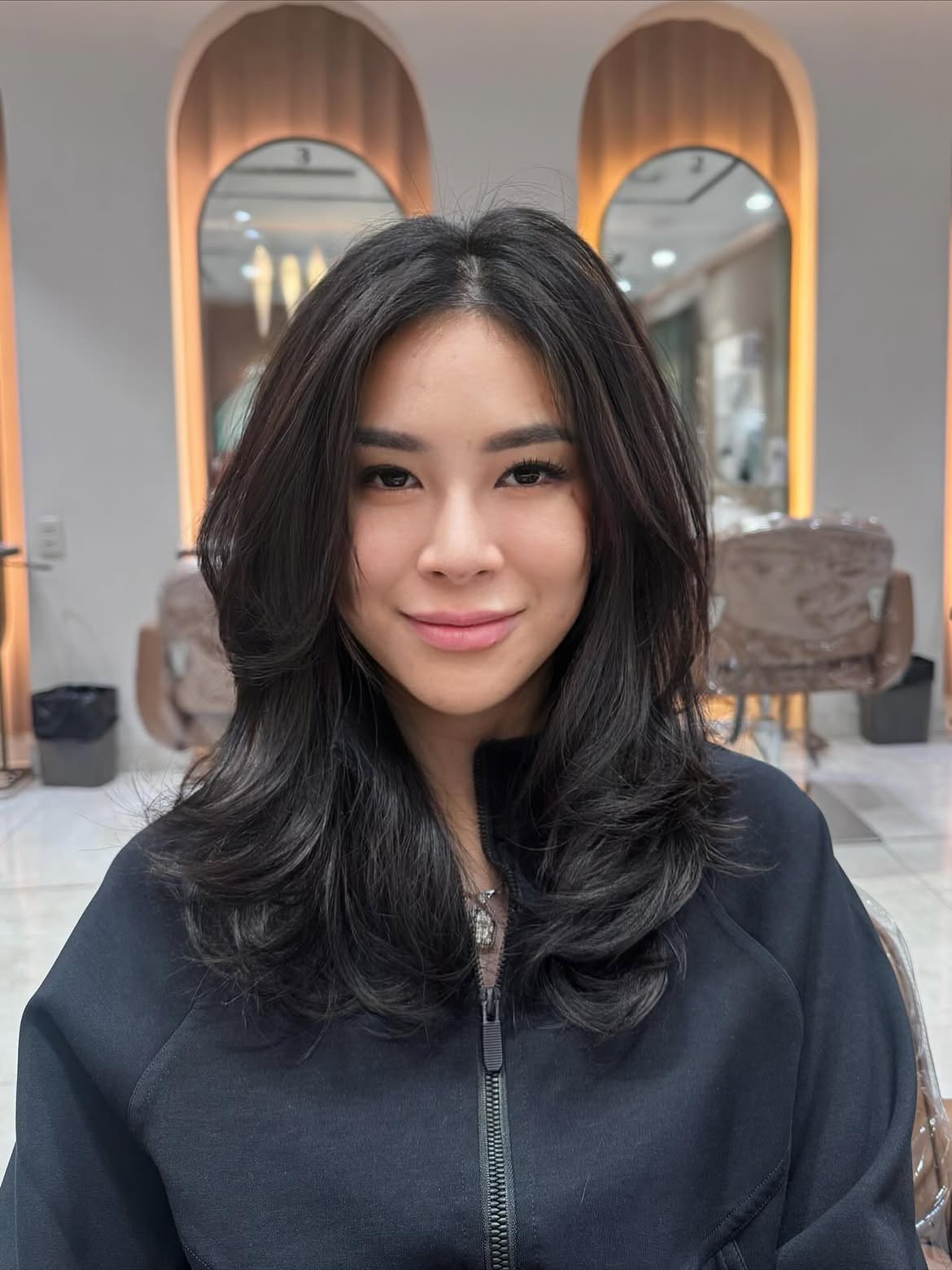 Face-Framing Layers With Subtle Volume