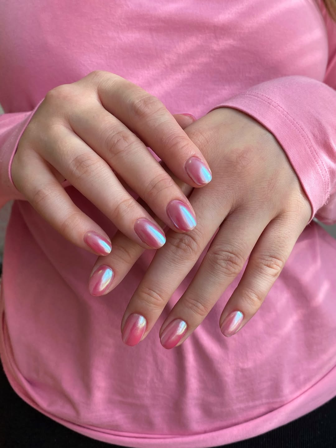 Iridescent Pink Chrome Short Oval Nails