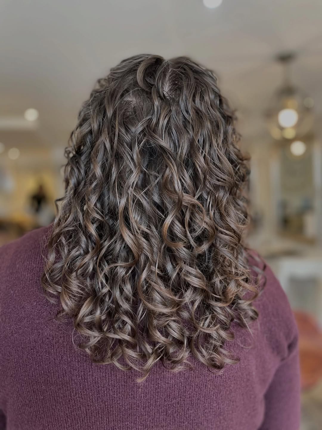 Lived-In Curl Definition With Subtle Honey Highlights