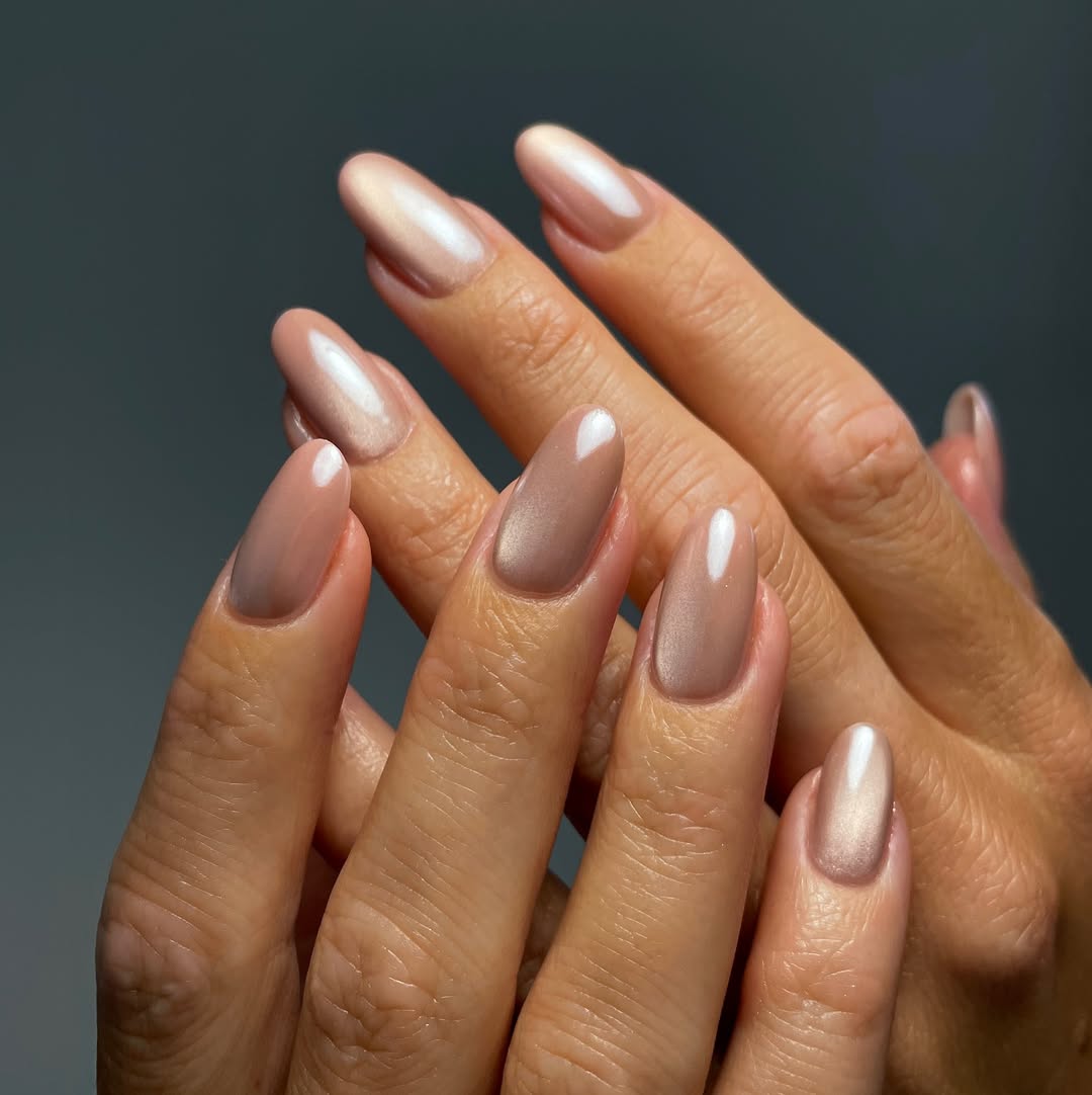 Luminous Taupe Cat Eye Almond Nails