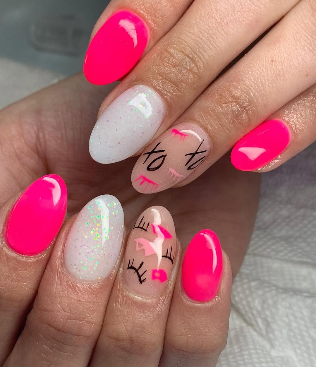 Neon Pink & White Glitter Oval Nails
