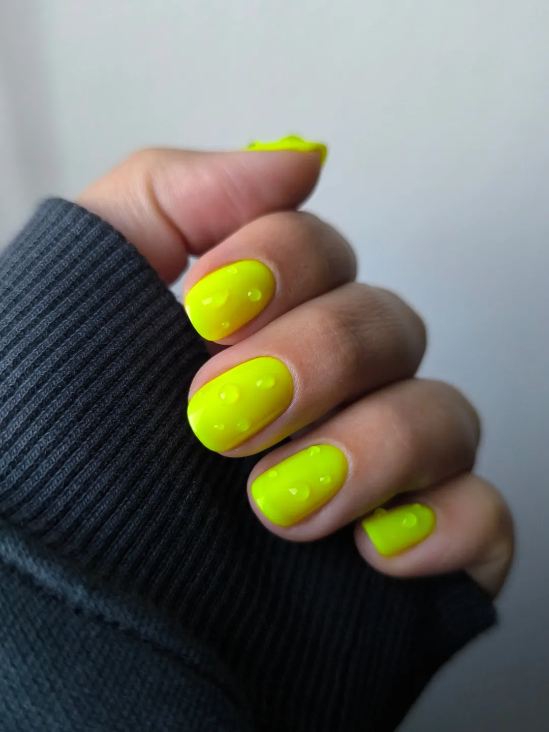 Neon Yellow Glossy Nails with Dewdrop 3D Details