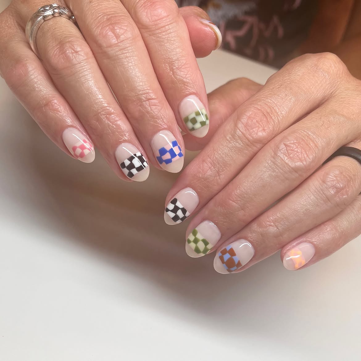 Retro Pastel Checkerboard Oval Nails
