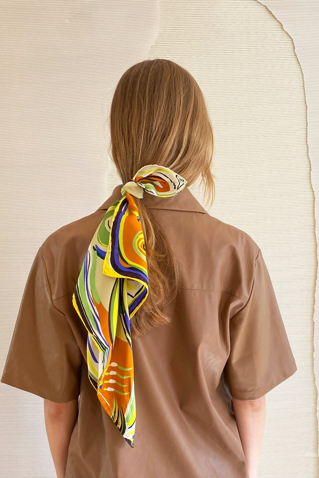 Retro Scarf Tie Ponytail With Soft Waves