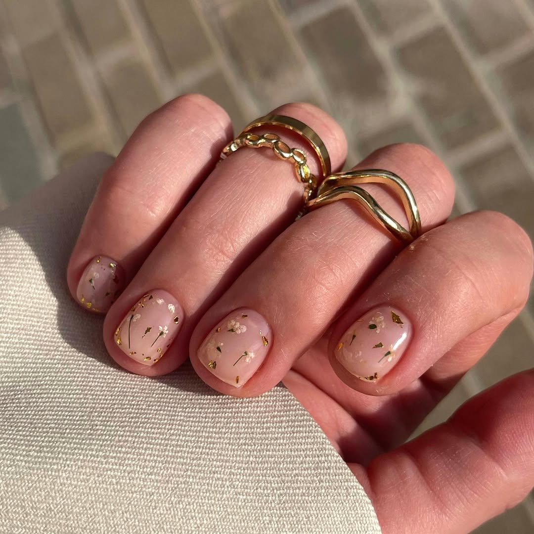 Sheer Pink Floral Pressed Flower Short Nails