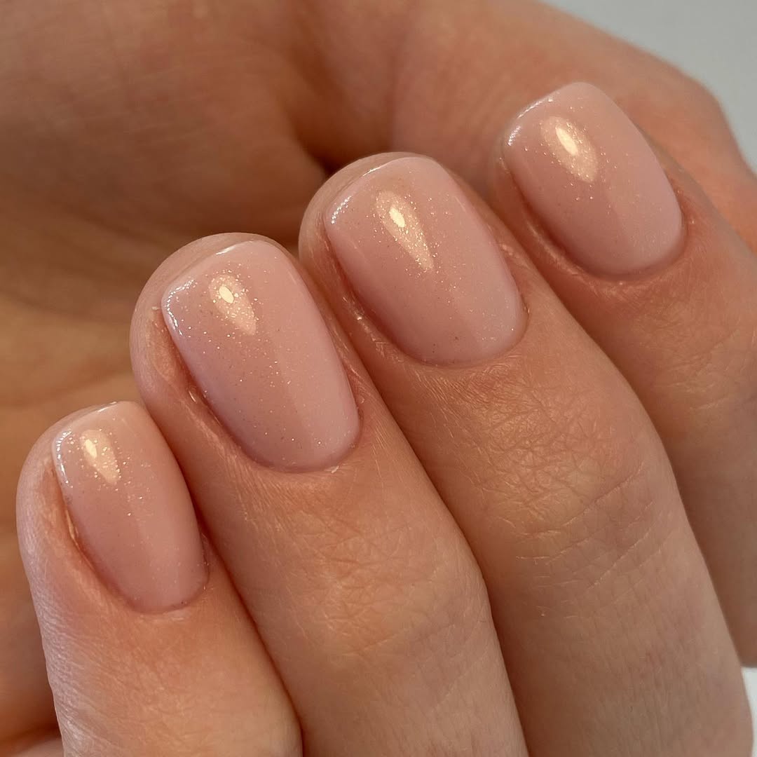 Soft Pink Glitter Short Squoval Gel Nails