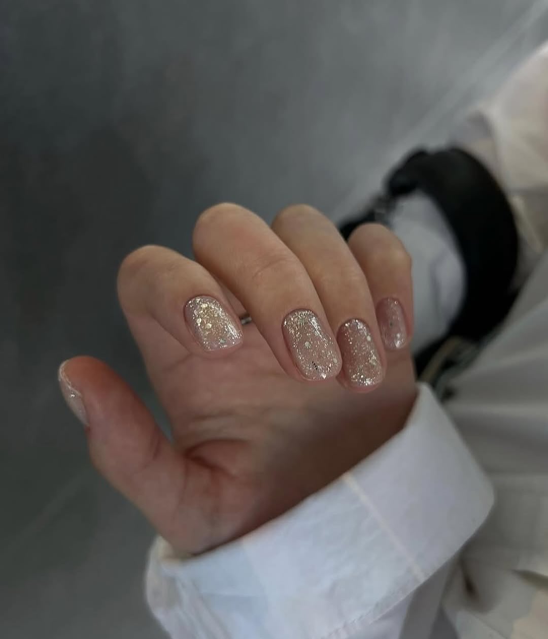 Sparkling Champagne Glitter Oval Nails