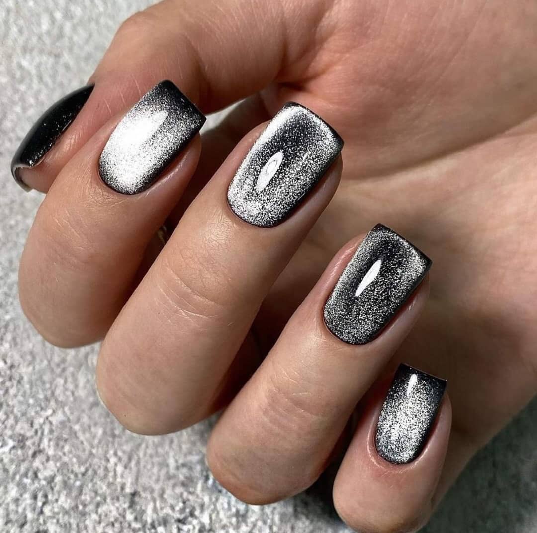 Sparkling Silver Cat Eye Square Nails