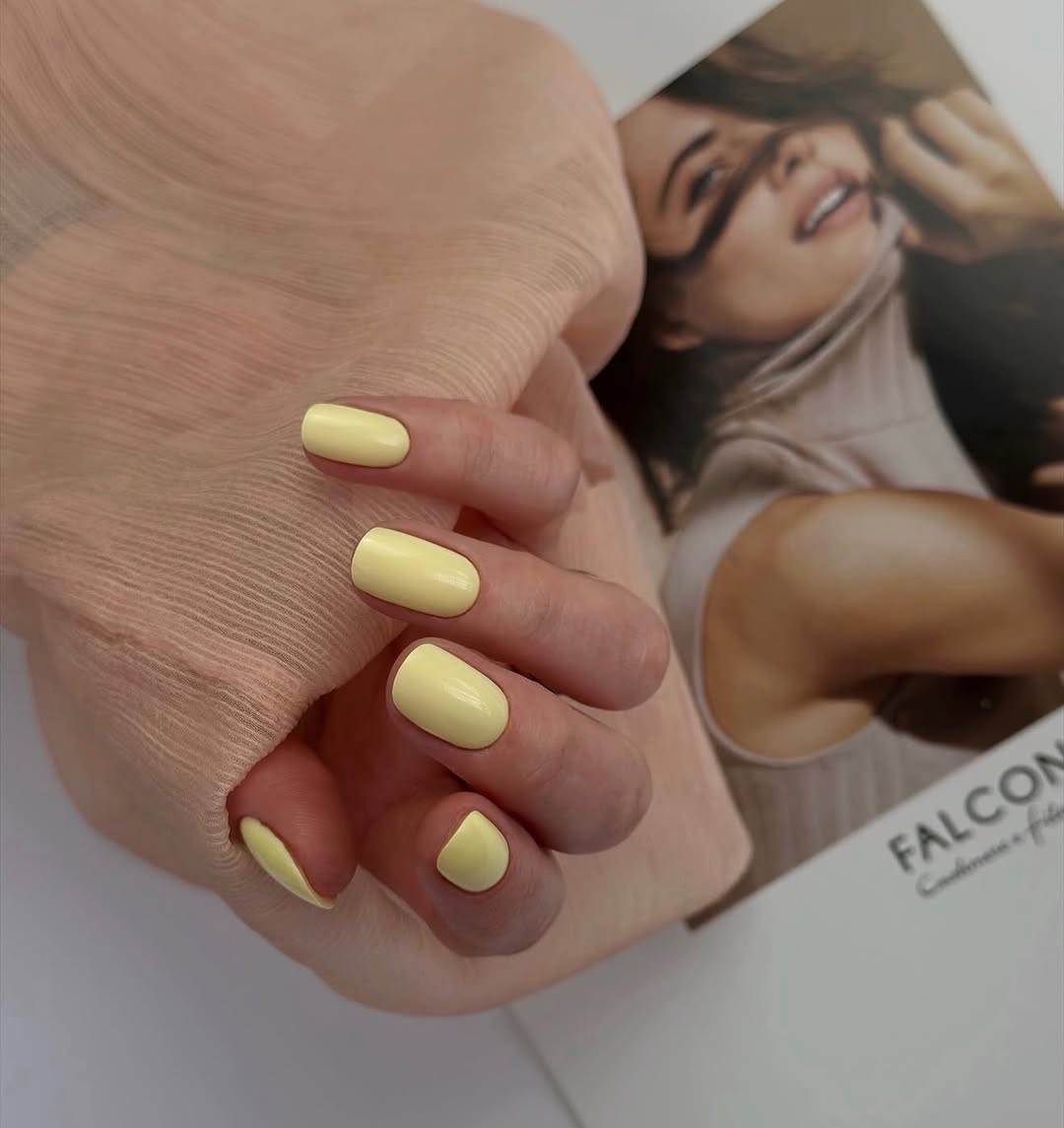 Sunny Butter Yellow Short Square Nails