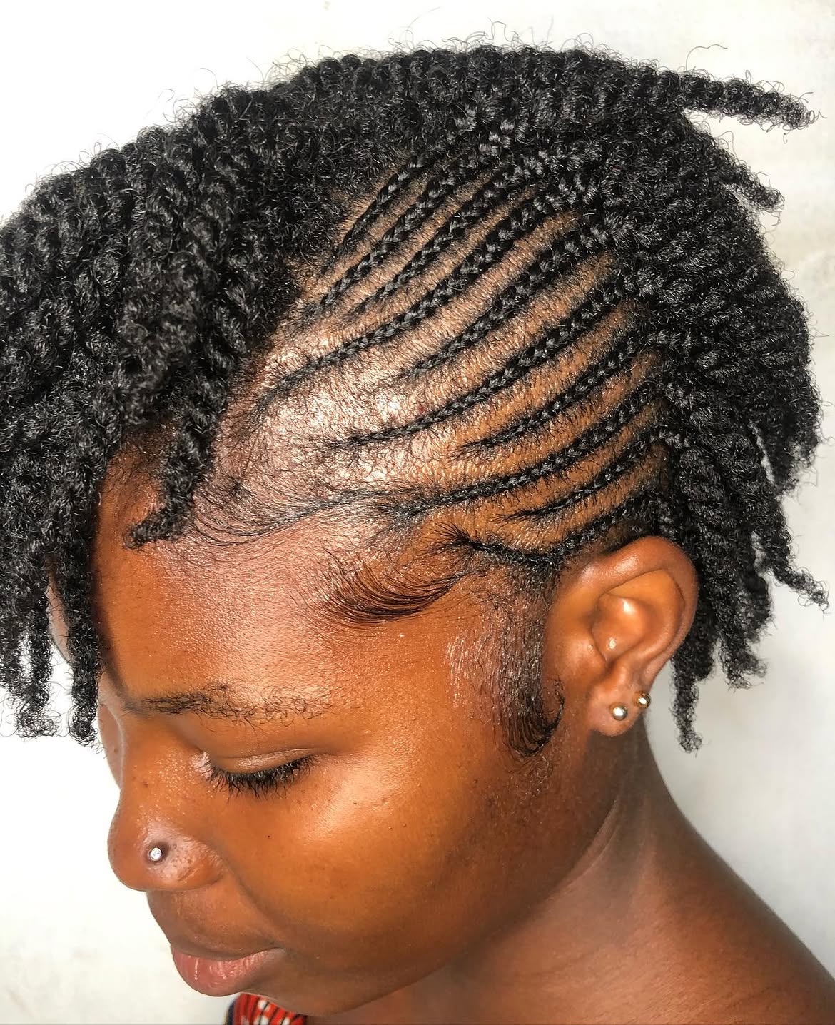 Asymmetric Braids with Twists and Baby Hairs