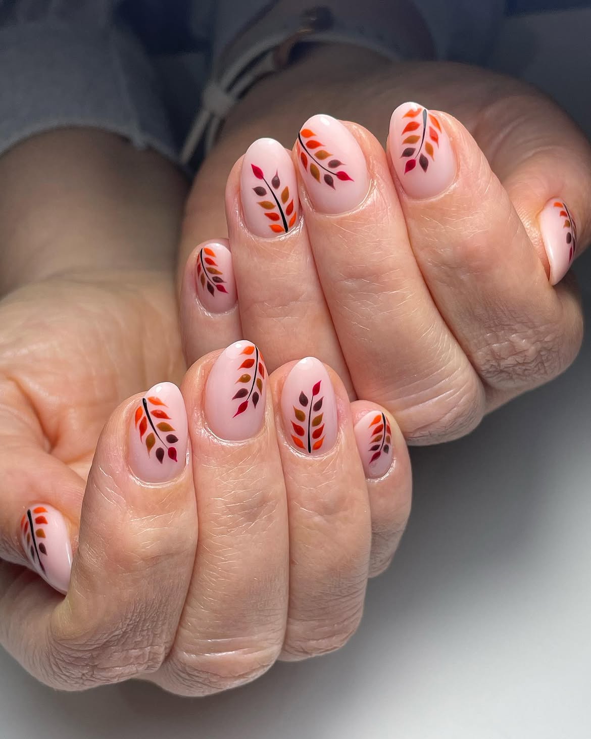 Autumn Leaves Minimalist Oval Nails
