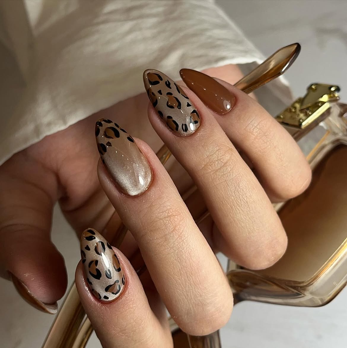 Brown Cheetah Cat Eye Almond Nails