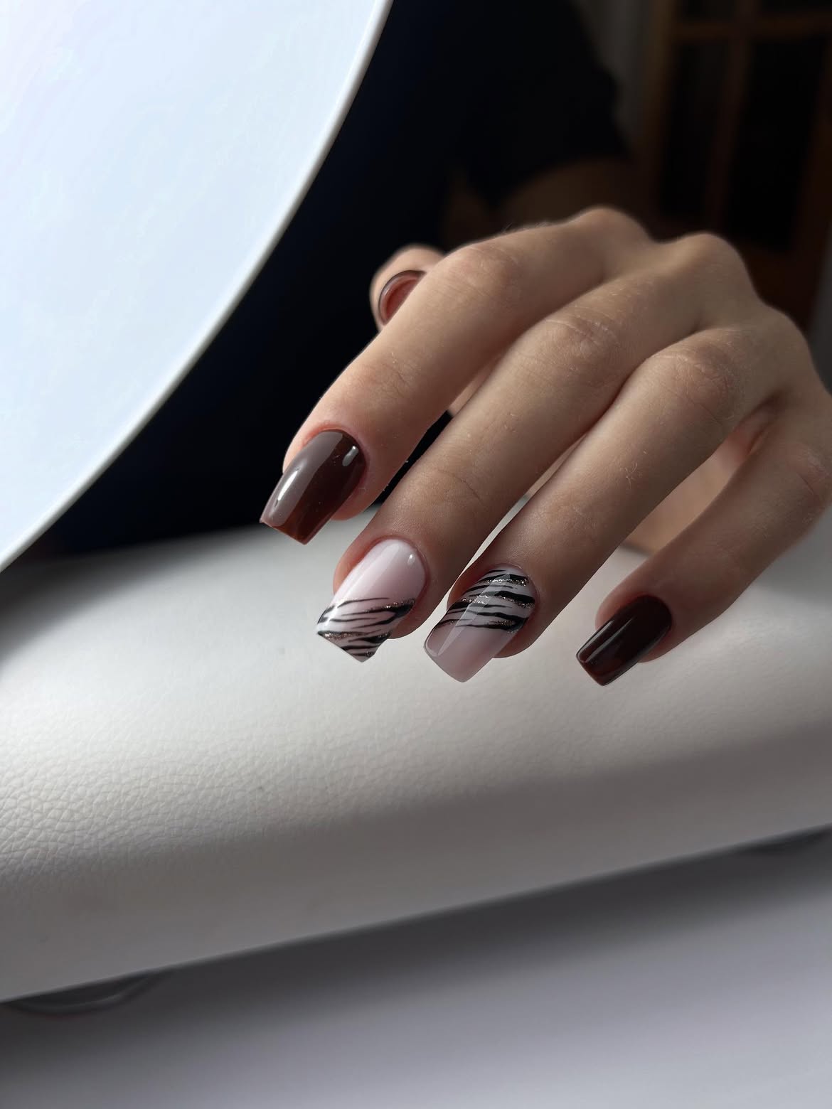 Brown Wavy Swirl Latte Nails with Glitter