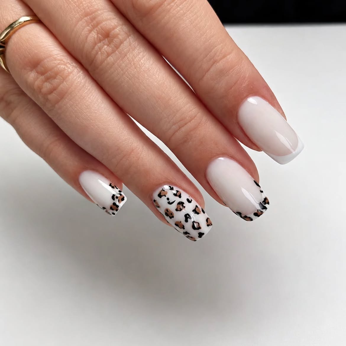Chic Leopard French Tip Square Nails