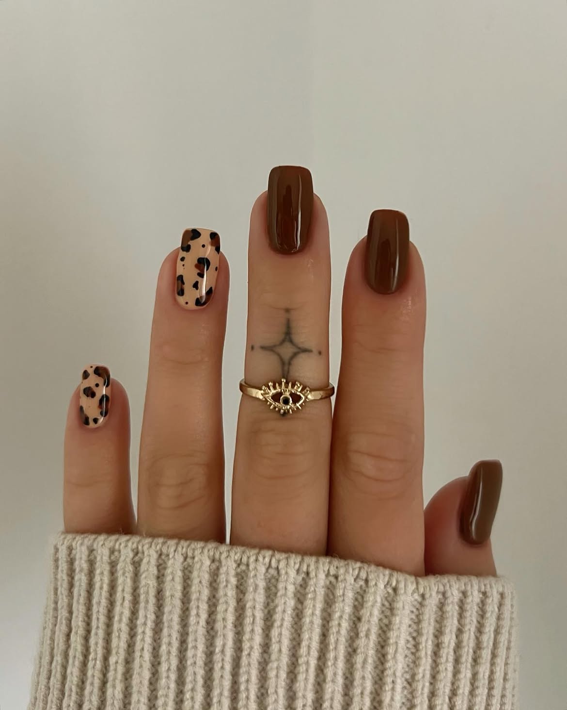 Chocolate Leopard Print Fall Nails