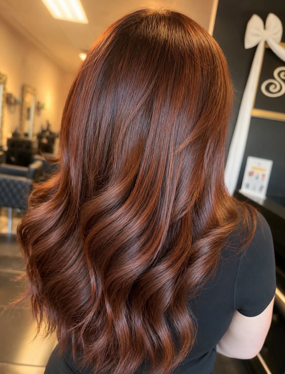 Cinnamon Hair With Loose Hollywood Waves