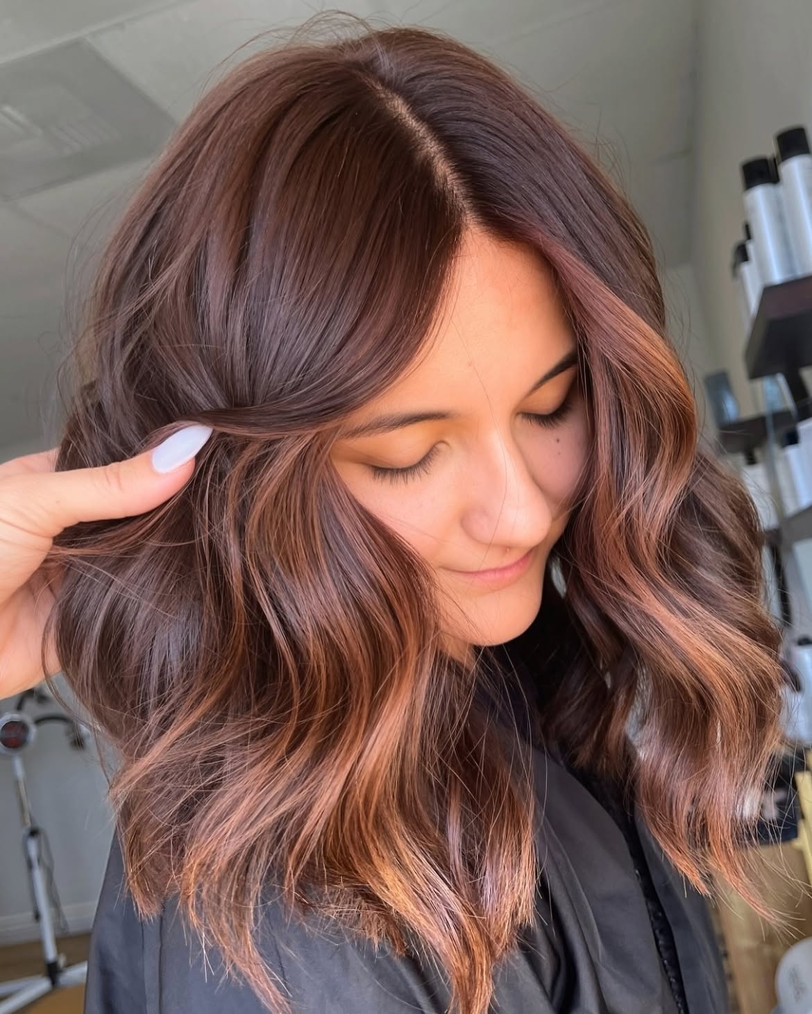 Cinnamon Swirl Balayage On Wavy Collarbone Lob