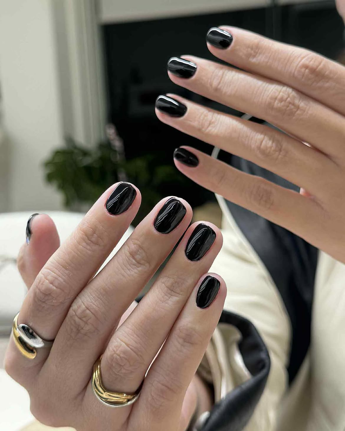 Classic High Gloss Black Oval Nails