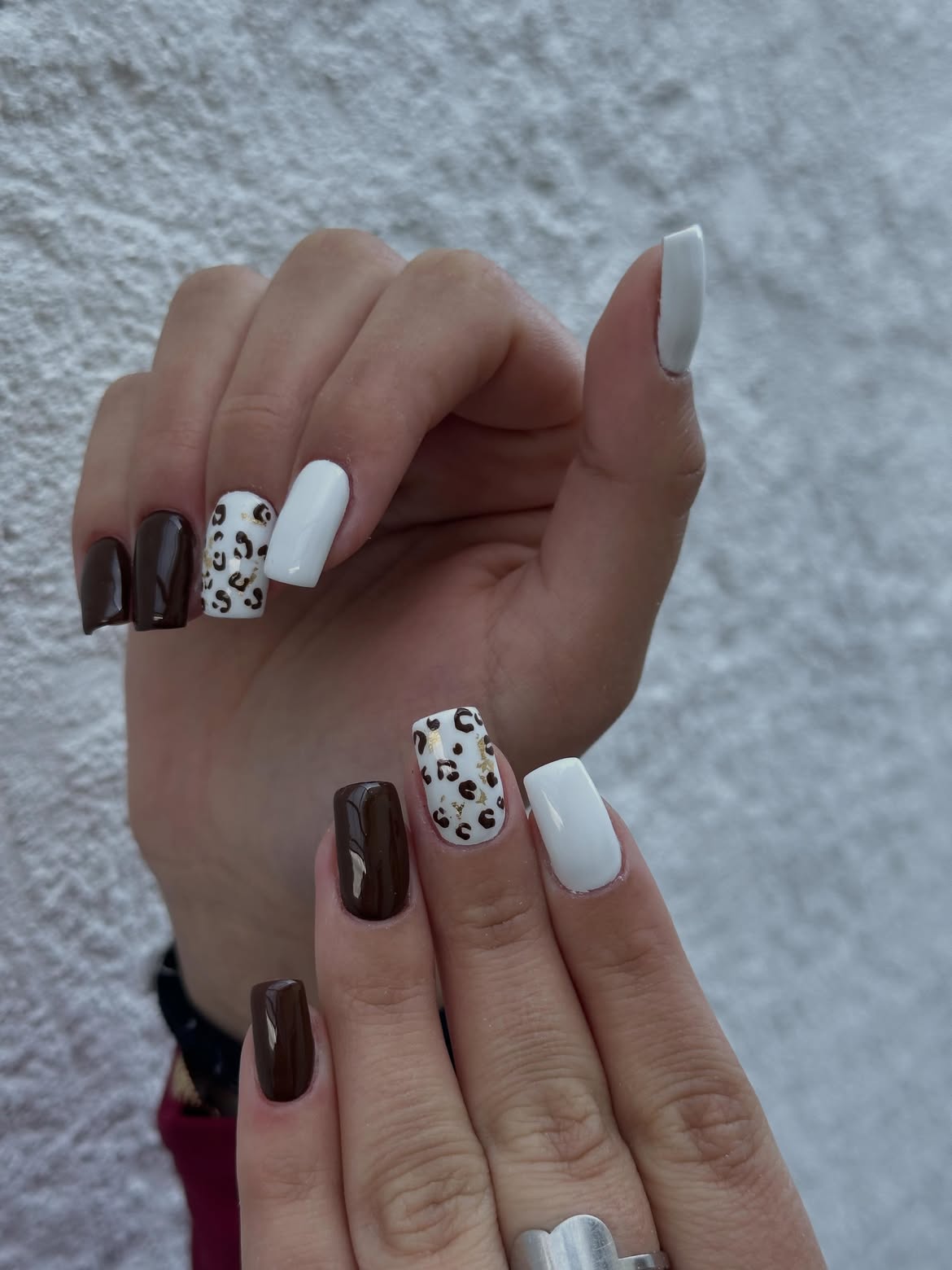 Classic White And Brown Leopard Print Nails