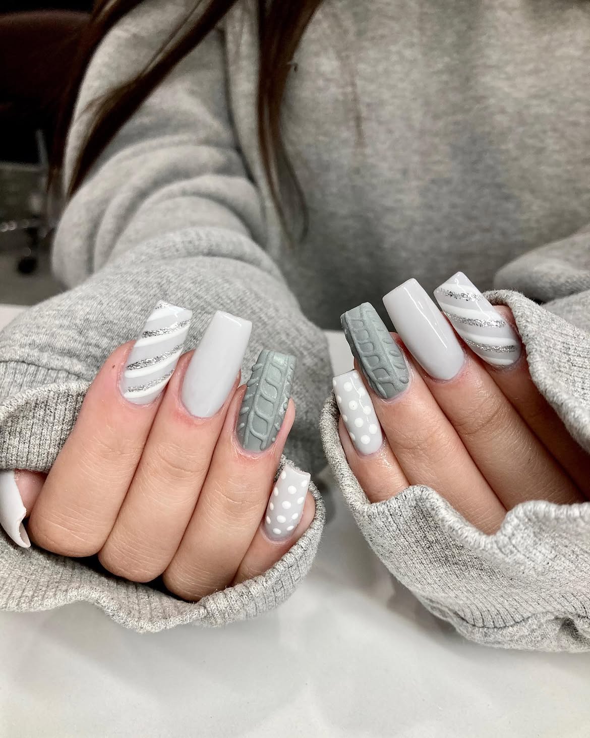 Cozy Grey Cable Knit Sweater Nails