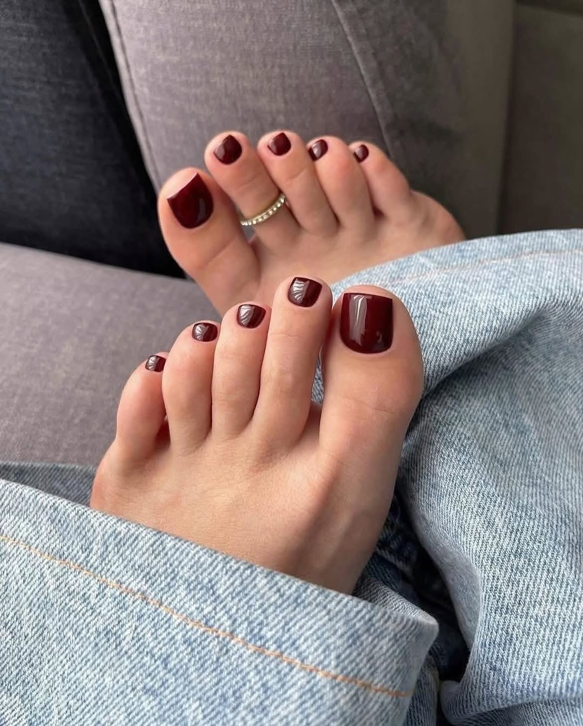 Deep Burgundy Glossy Pedicure