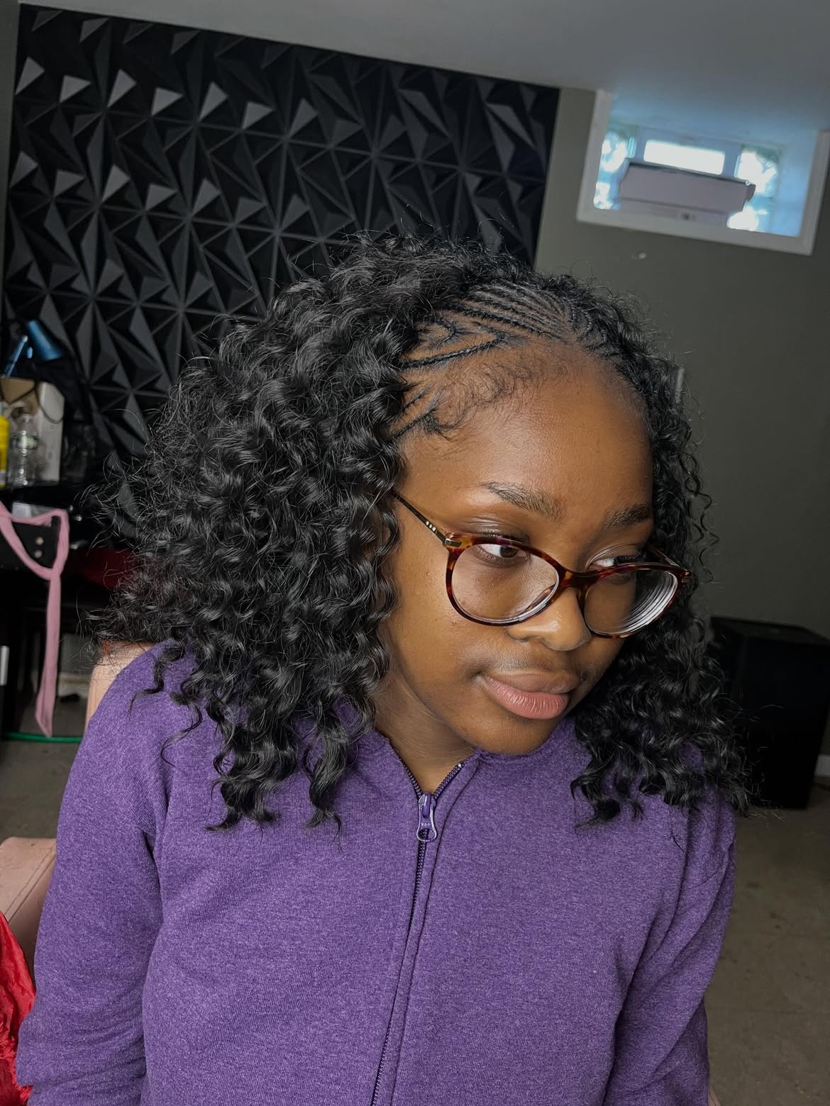 Geometric Braids With Loose Curly Weave