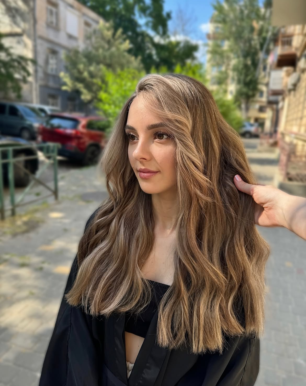 Golden Honey Balayage With Loose Waves