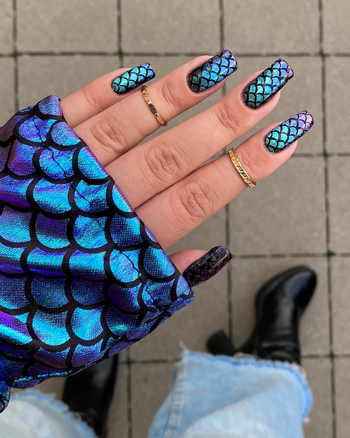 Iridescent Mermaid Scale False Nails