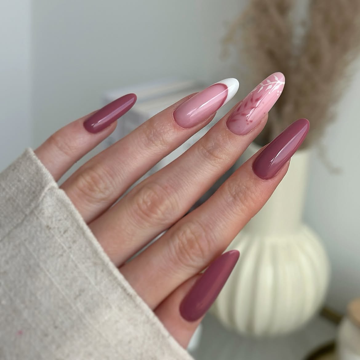 Mauve French Ombre With Swirl Art