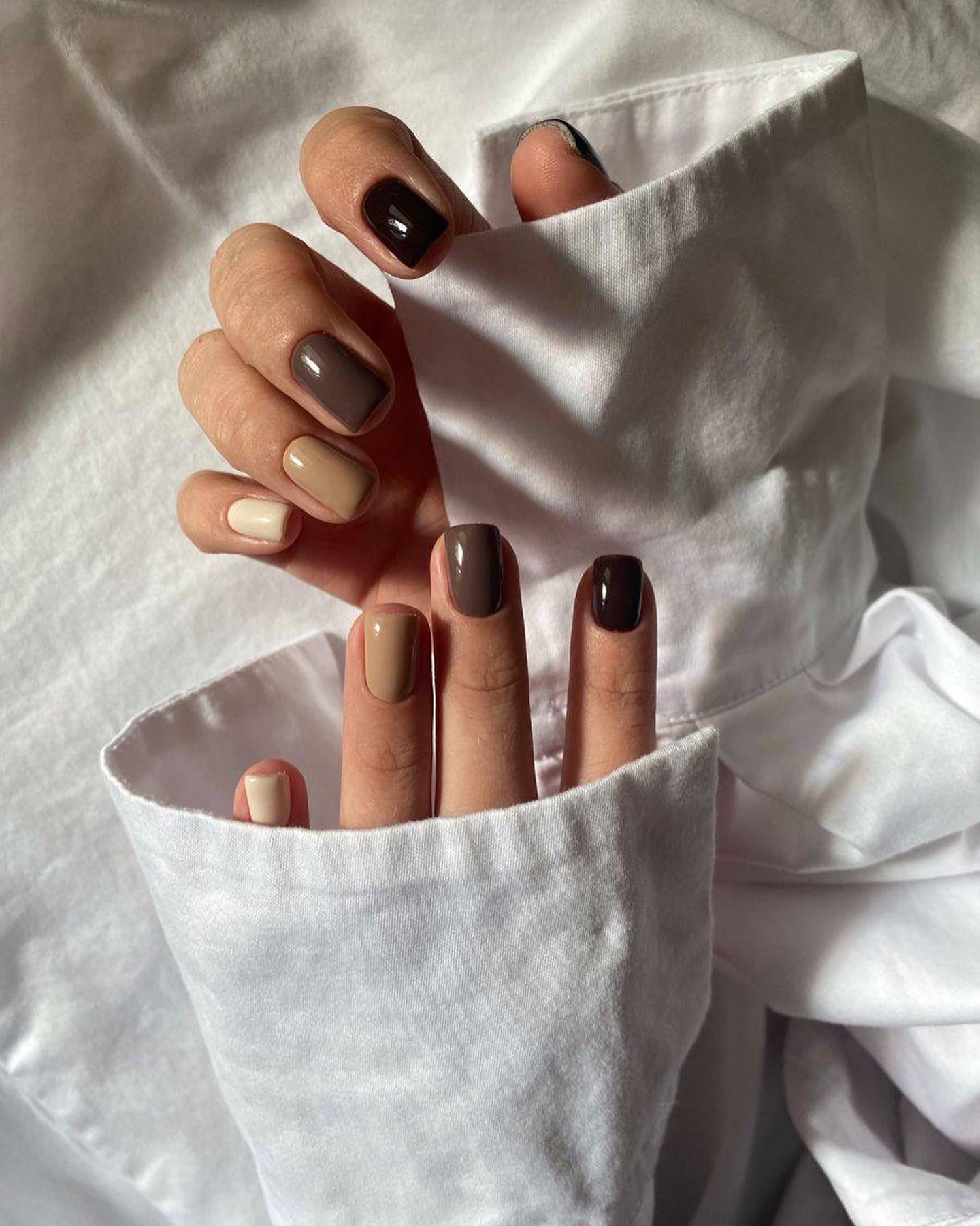 Mixed Neutral Tones Square Glossy Manicure