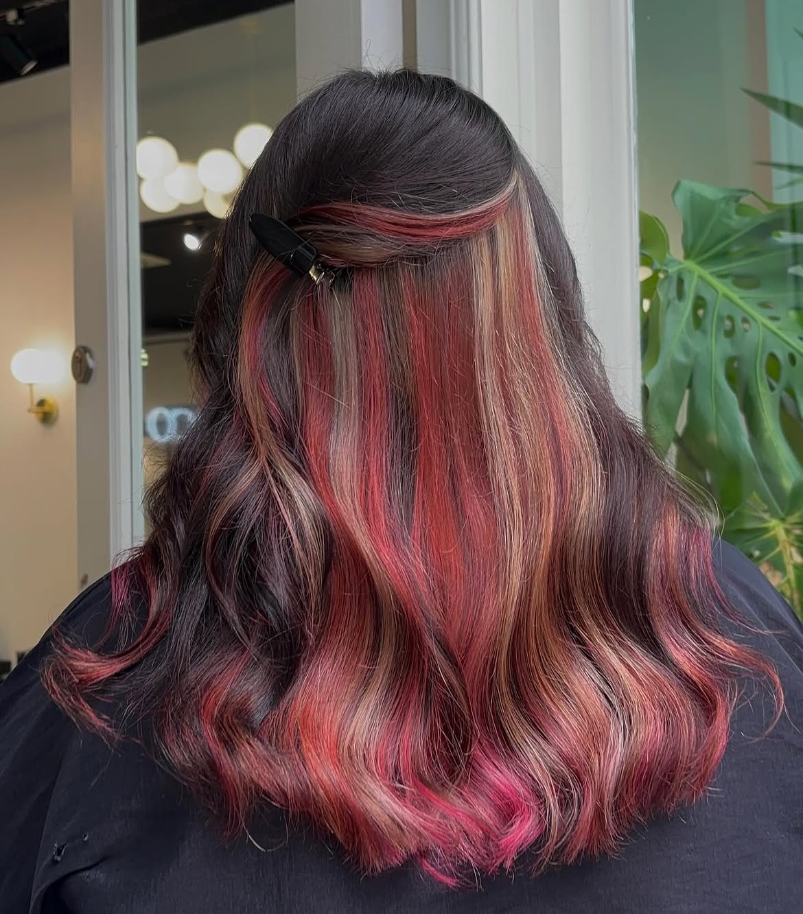 Multidimensional Calico Hair With Soft Waves