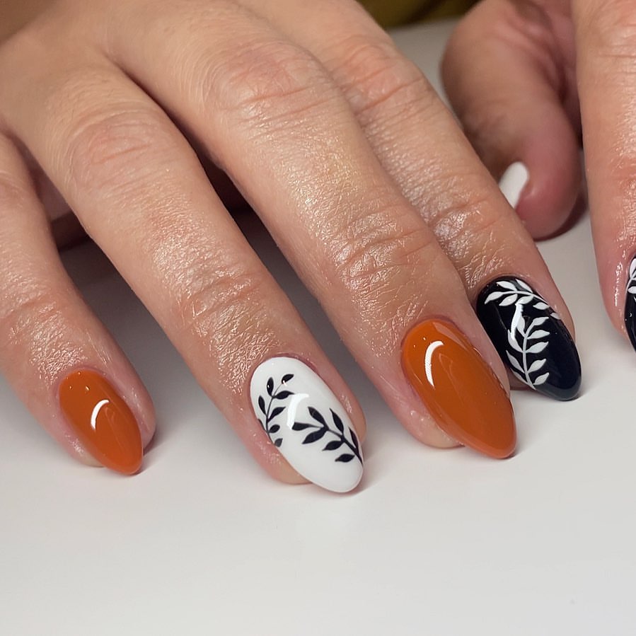 Pumpkin Spice Leaf Print Almond Nails