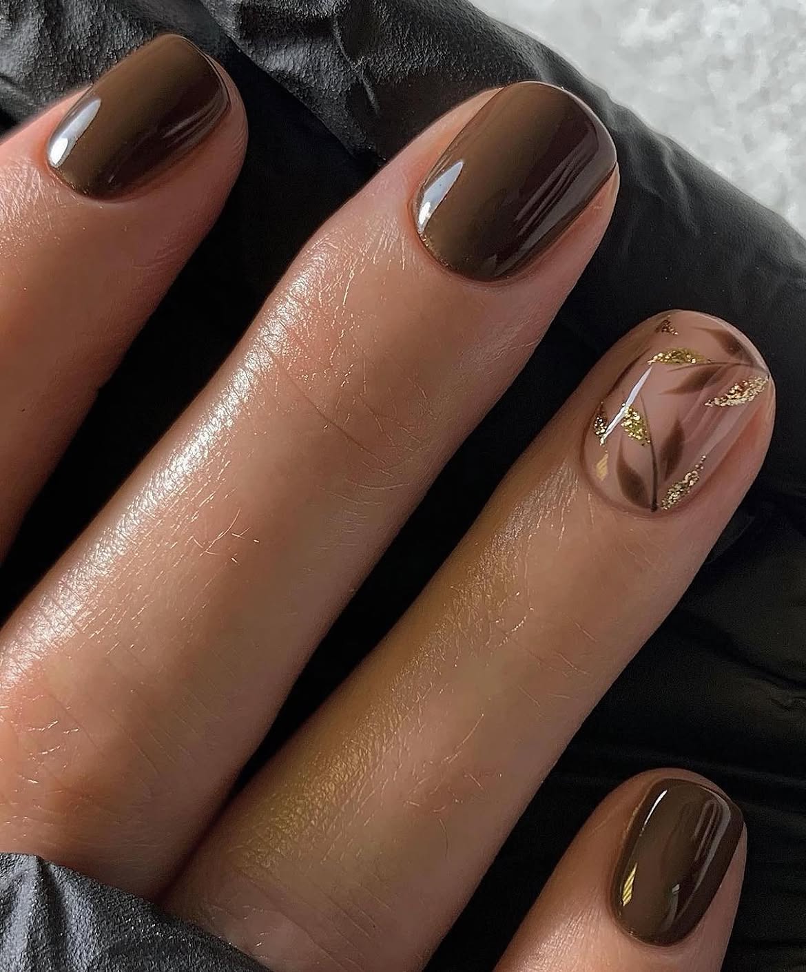 Rich Chocolate Brown Fall Leaf Accent Nails