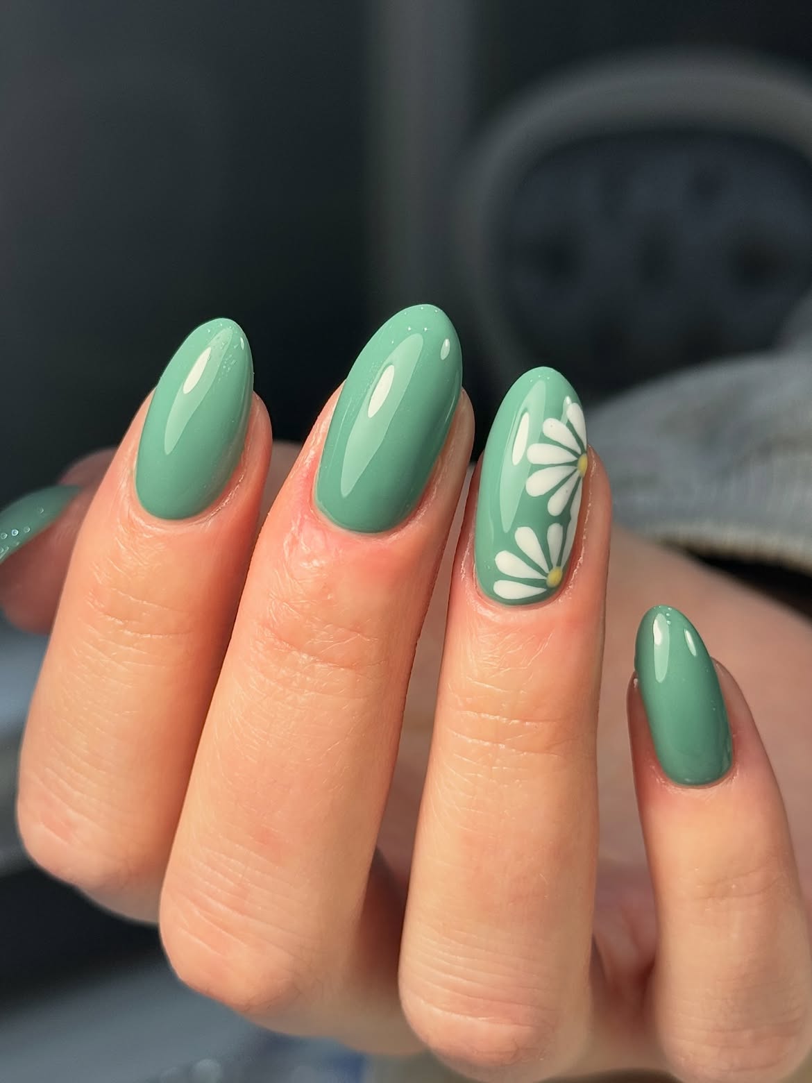 Sage Green Daisy Oval Nails
