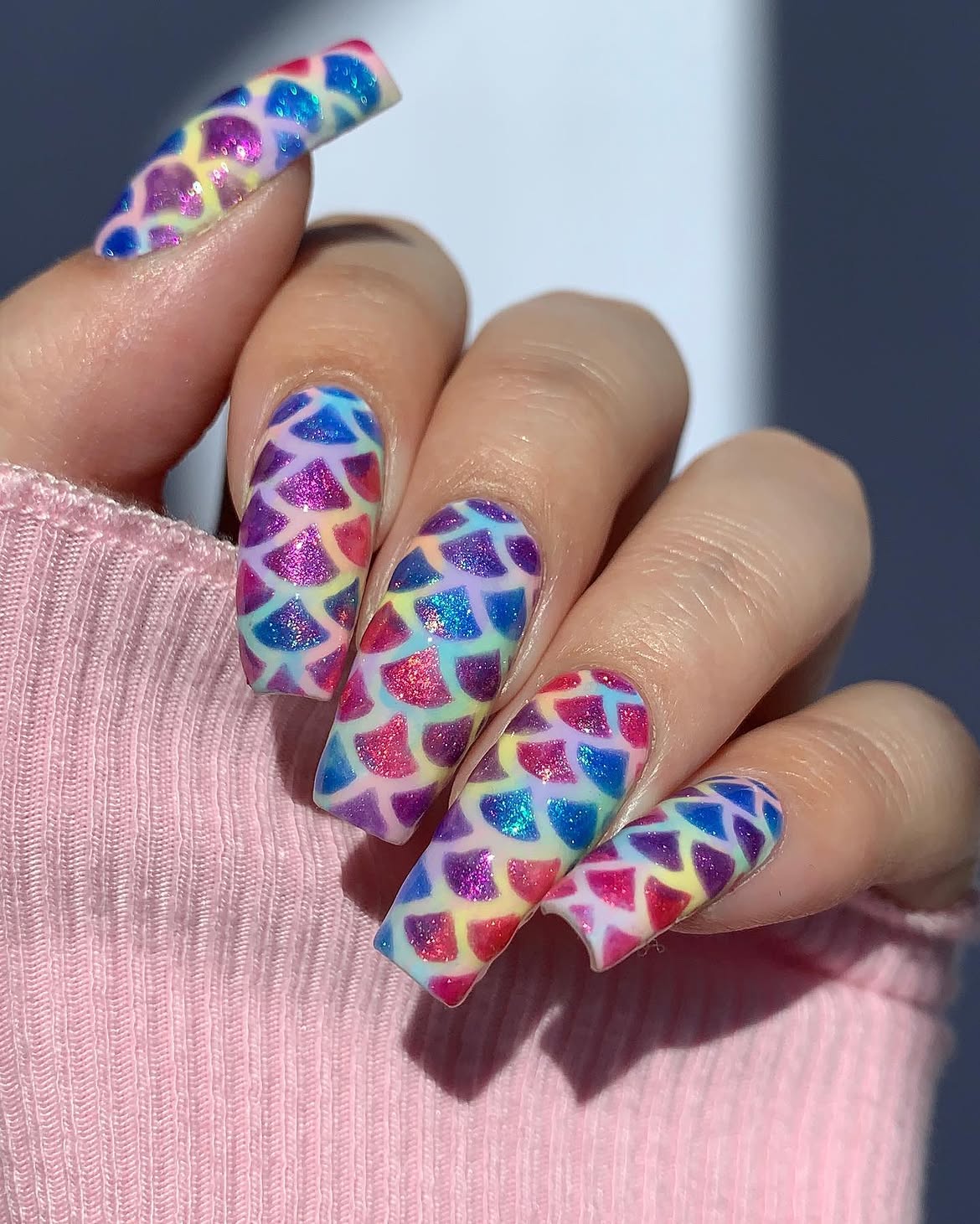 Shimmering Mermaid Scale Coffin Nails