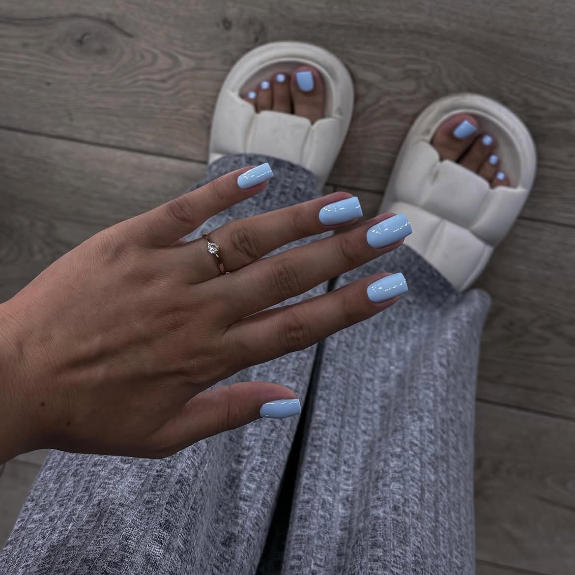 Soft Baby Blue Glossy Square Nails