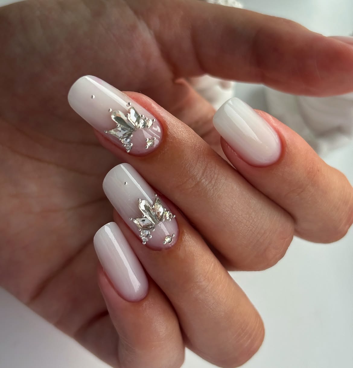 Soft Ombre Crystal Bridal Nails for 2026