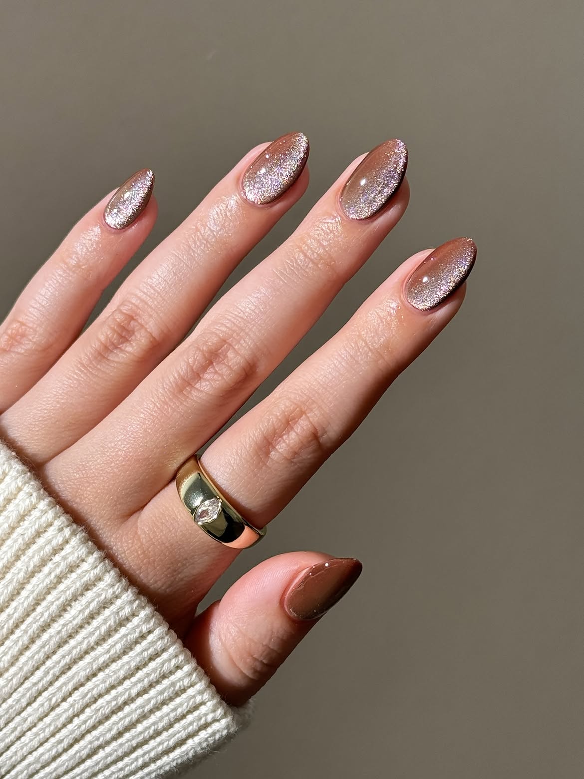 Sparkly Cat Eye Almond Nails