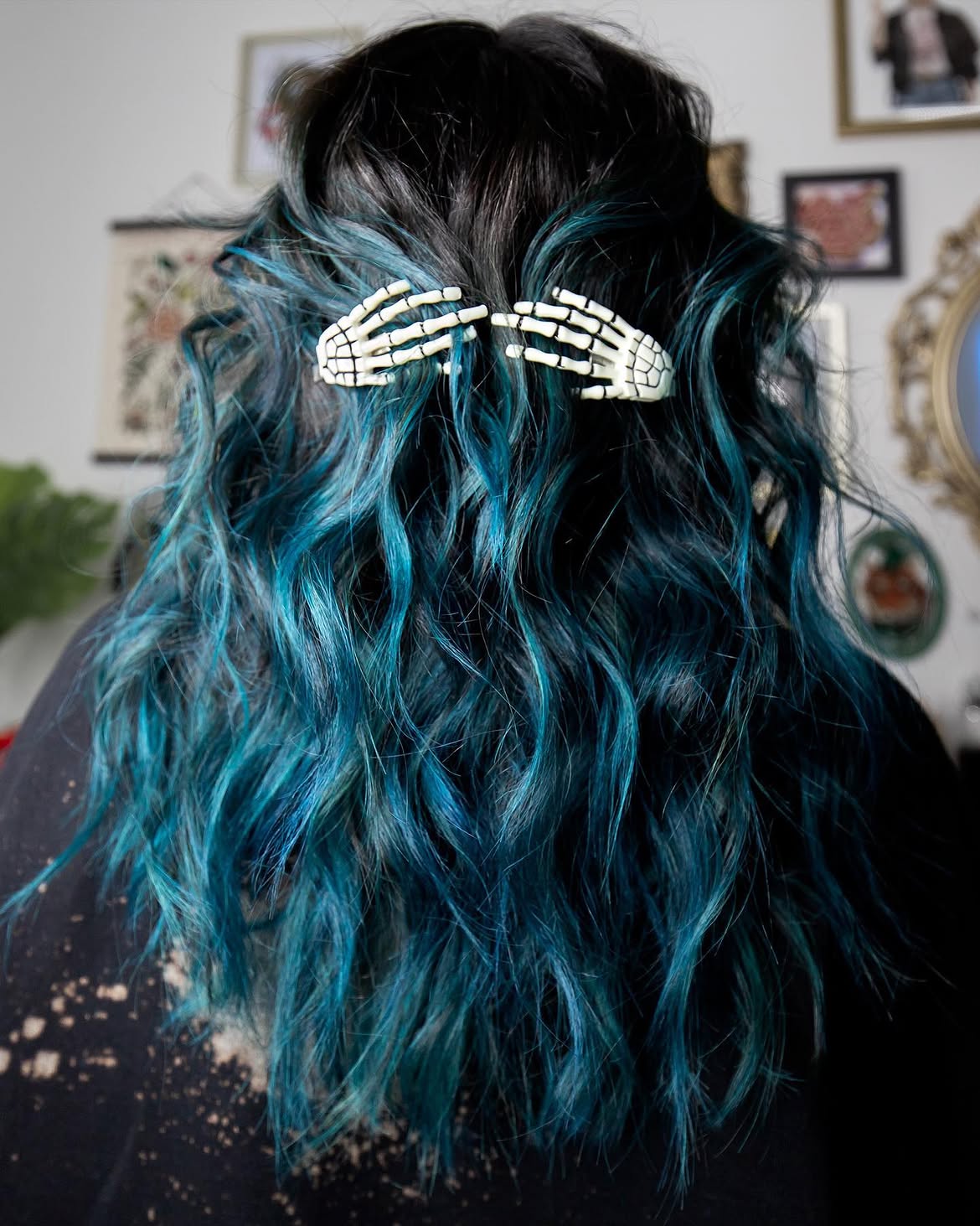 Spooky Skeleton Clip With Teal Ombre Waves