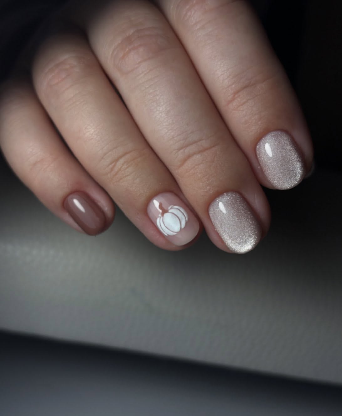 Subtle White Pumpkin Accent Nails