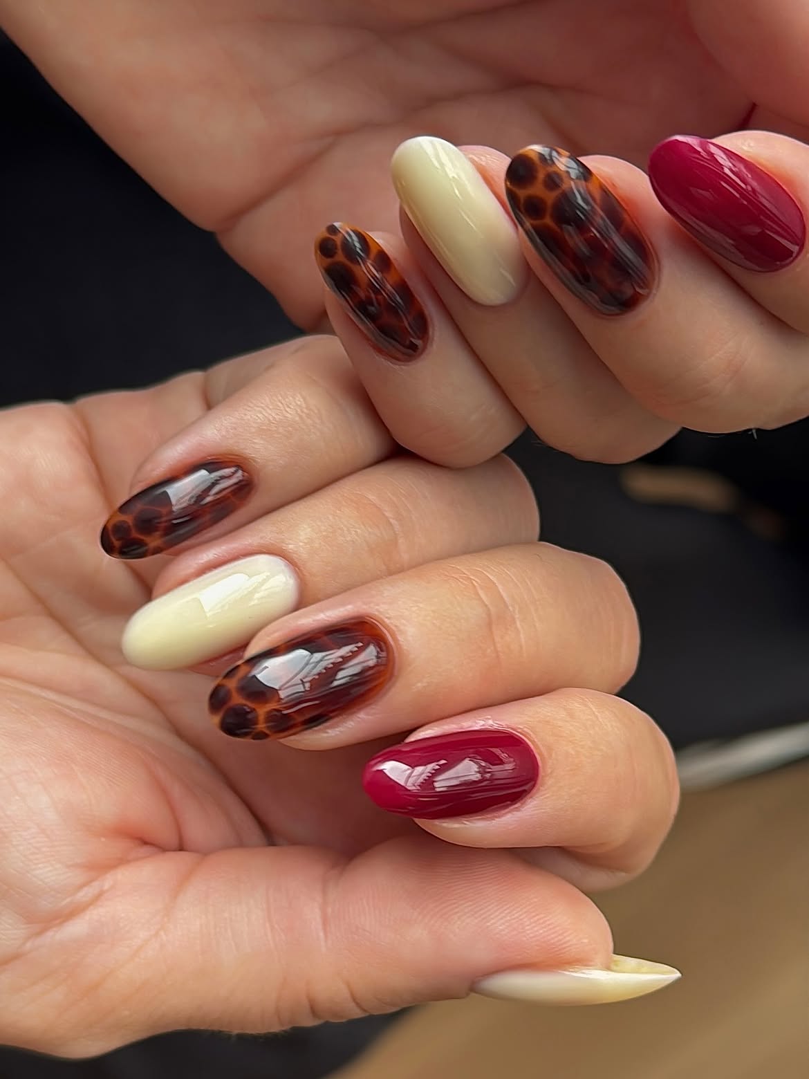 Tortoiseshell and Burgundy Glossy Almond Nails