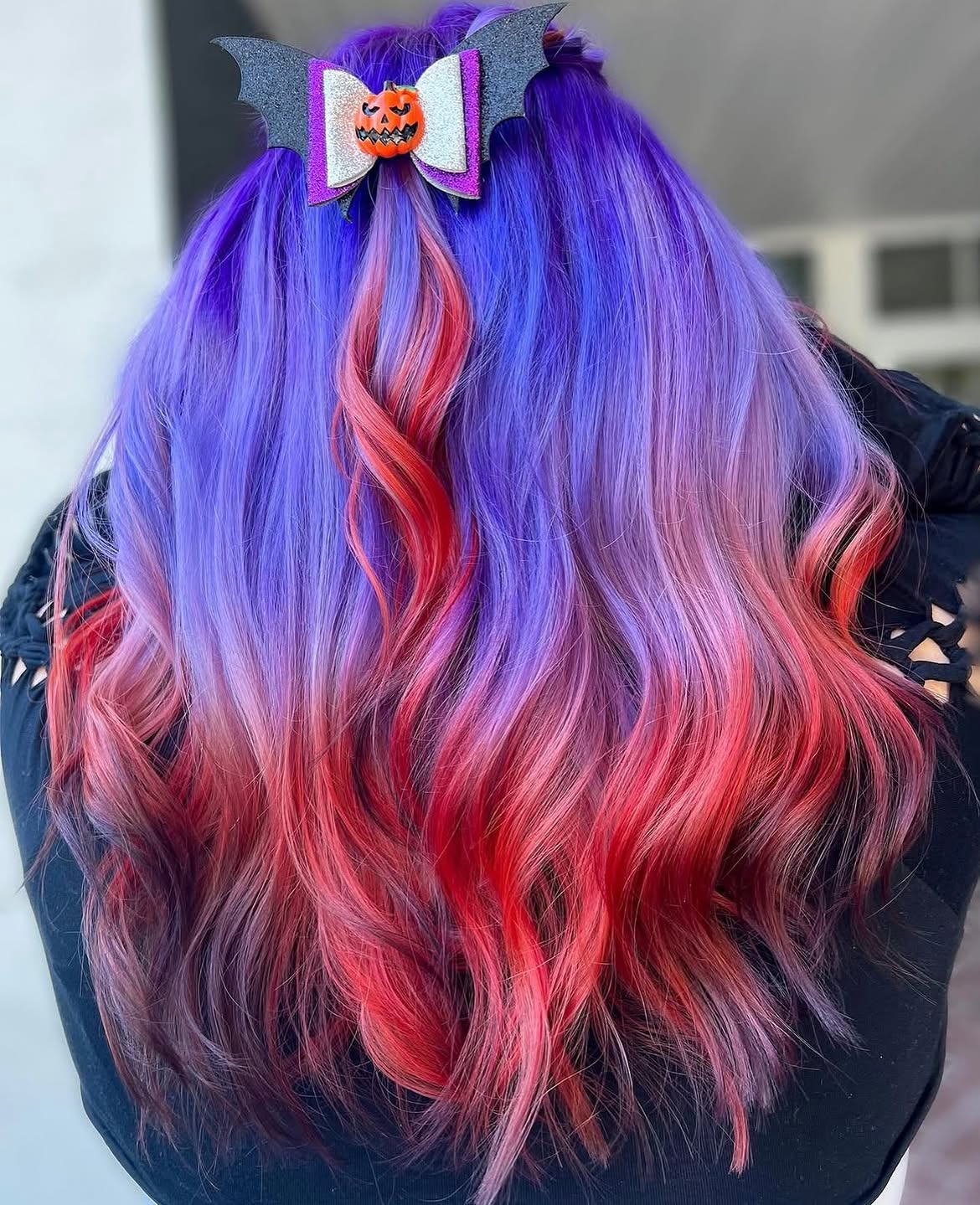 Vibrant Purple To Red Ombre Halloween Waves