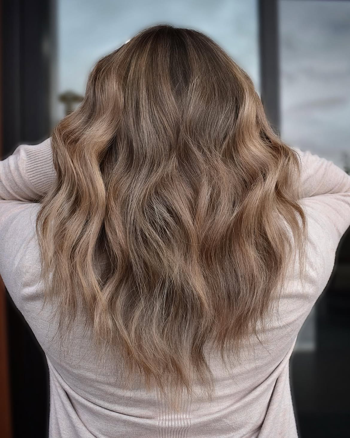 Warm Bronde Balayage With Loose Beach Waves