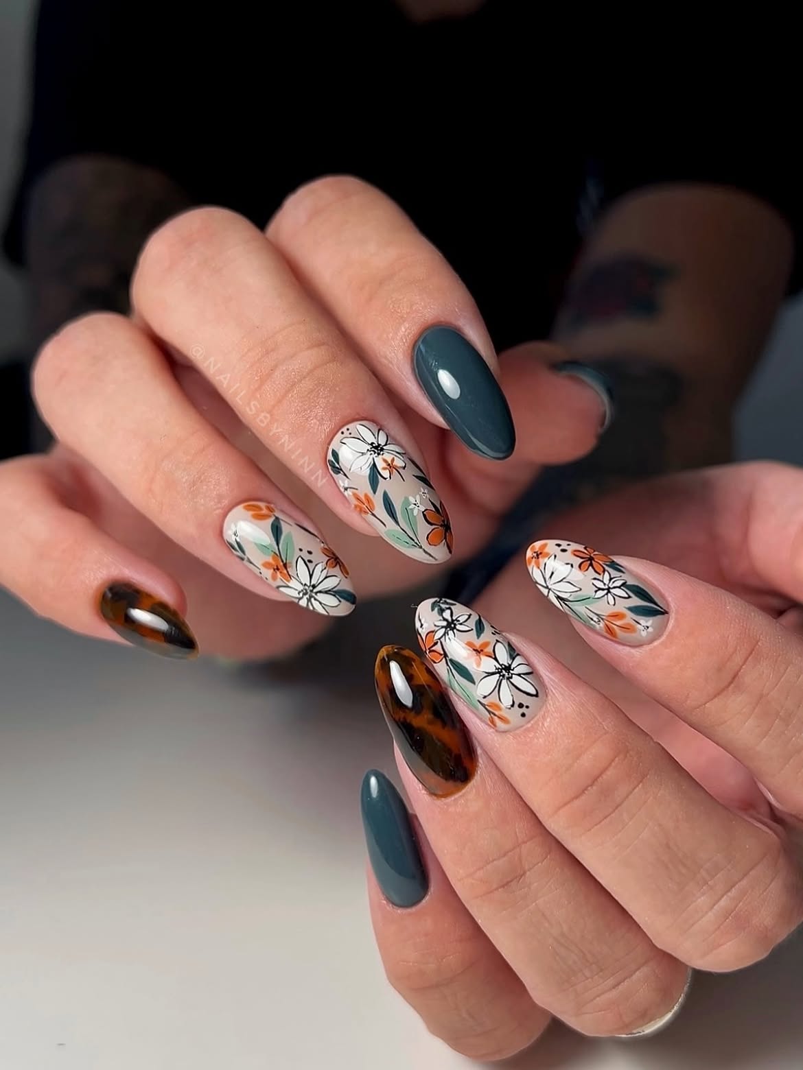 Autumn Floral Tortoiseshell Almond Nails