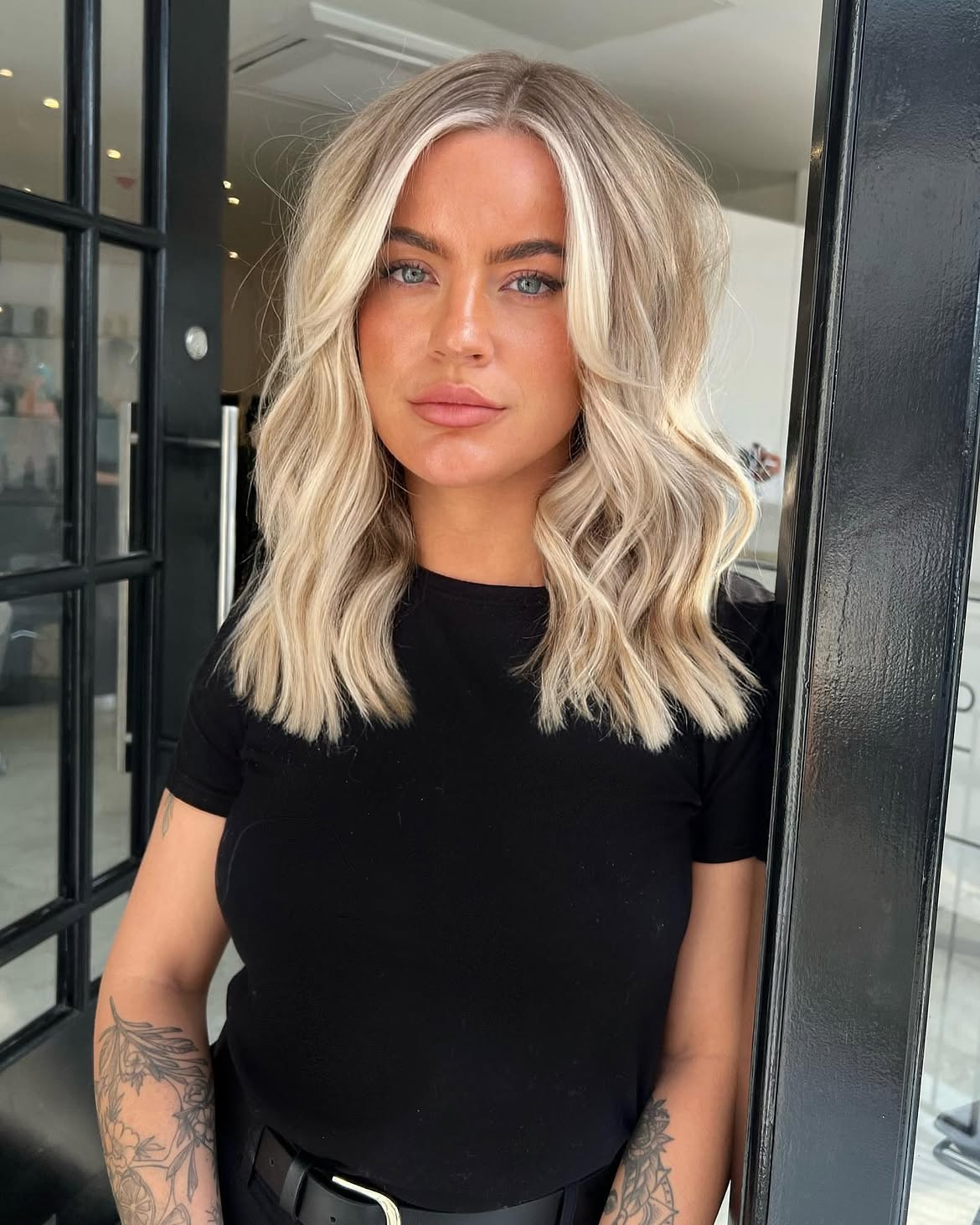 Bright Money Piece On Layered Ash Blonde Lob