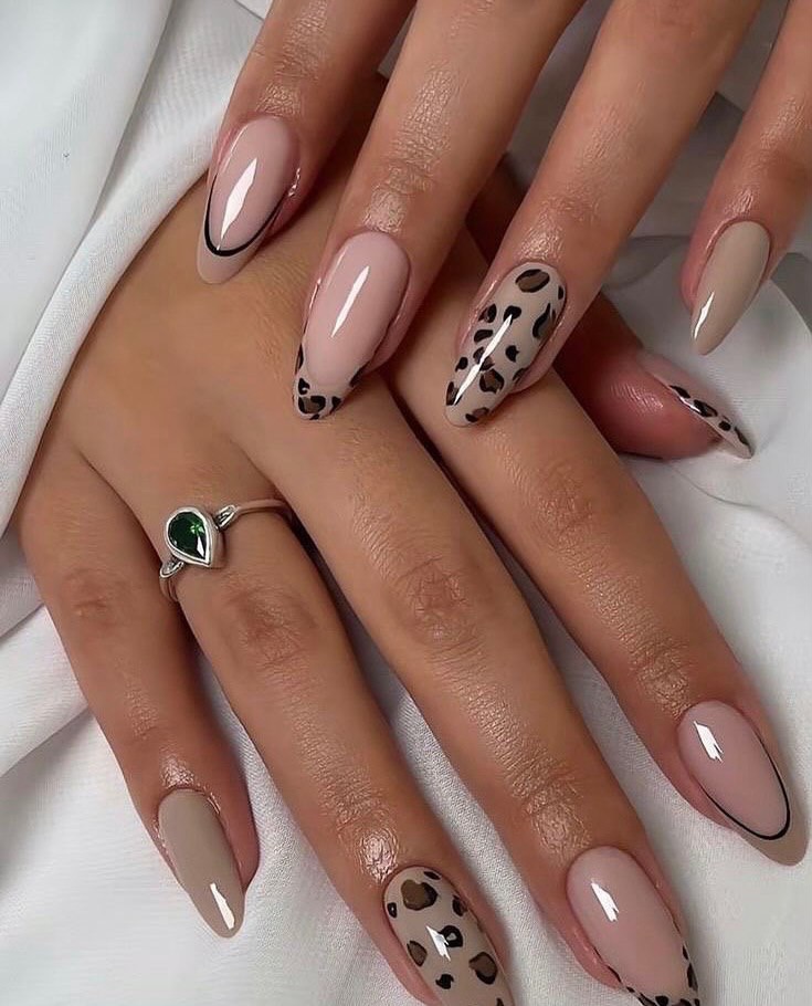 Chic Leopard Print Almond French Tips