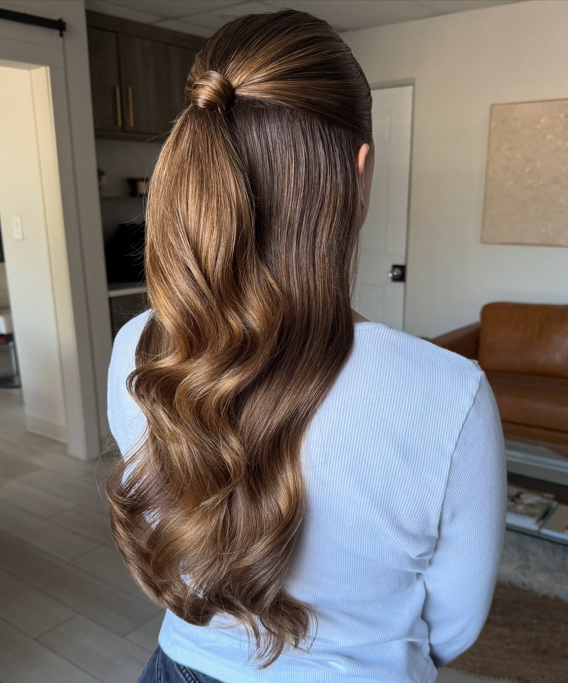 Chic Twisted Half Up Ponytail With Loose Waves