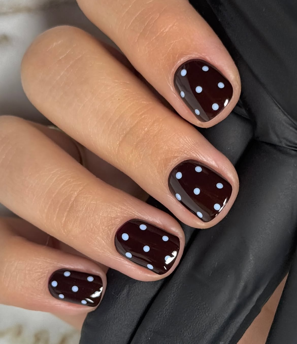 Classic Brown Polka Dot Short Nails