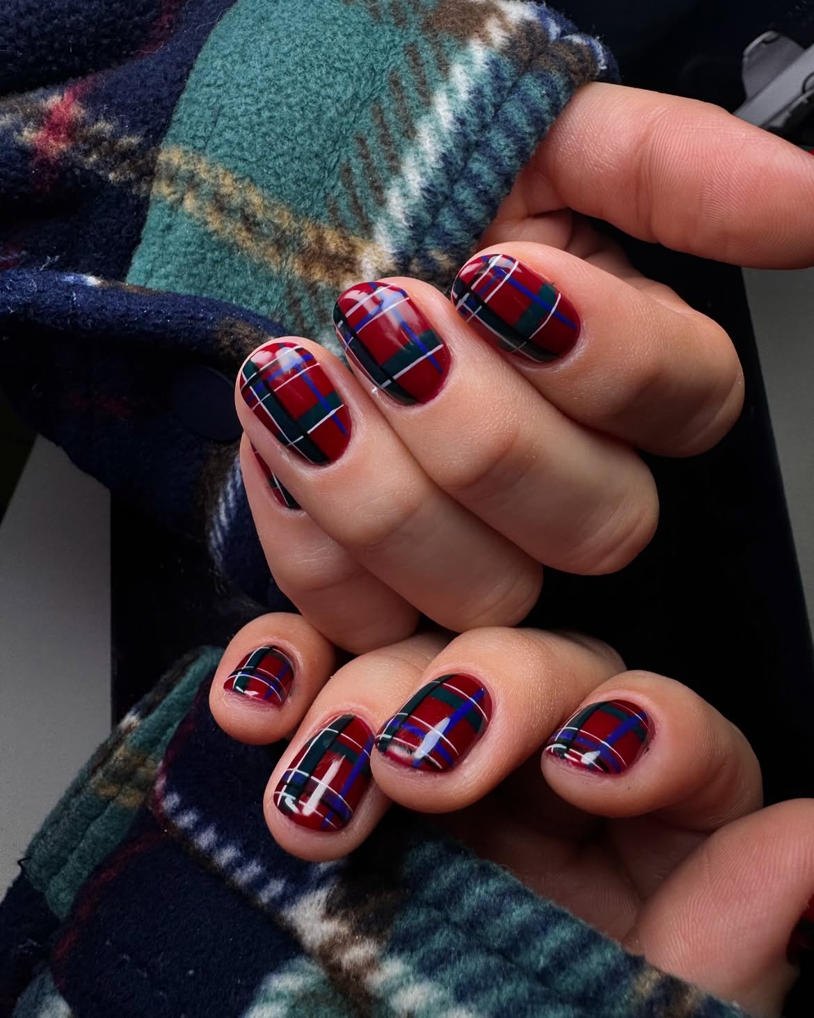 Classic Plaid Nail Art with Glossy Finish